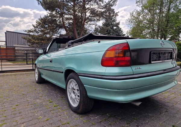 Opel Astra cena 6600 przebieg: 215000, rok produkcji 1995 z Kępno małe 172